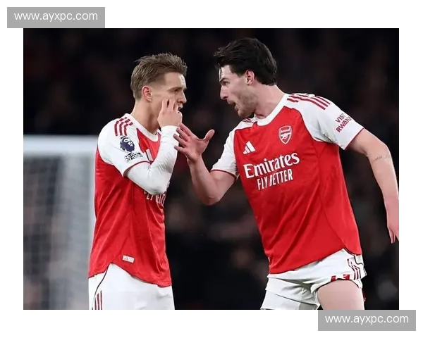 阿森纳热身赛频繁伤病，训练强度与方式引发健康管理讨论